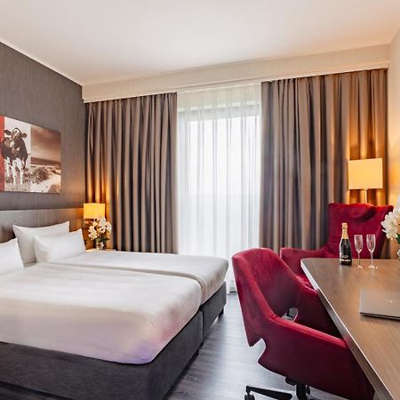 Plaza Premium Grand Winston Hotel Rijswijk Luaran gambar