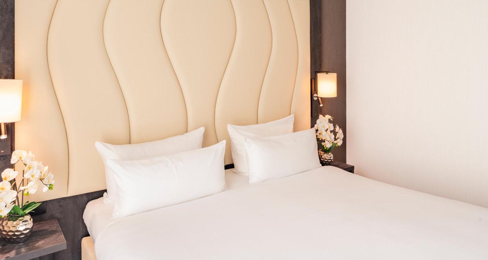 Plaza Premium Grand Winston Hotel Rijswijk Luaran gambar