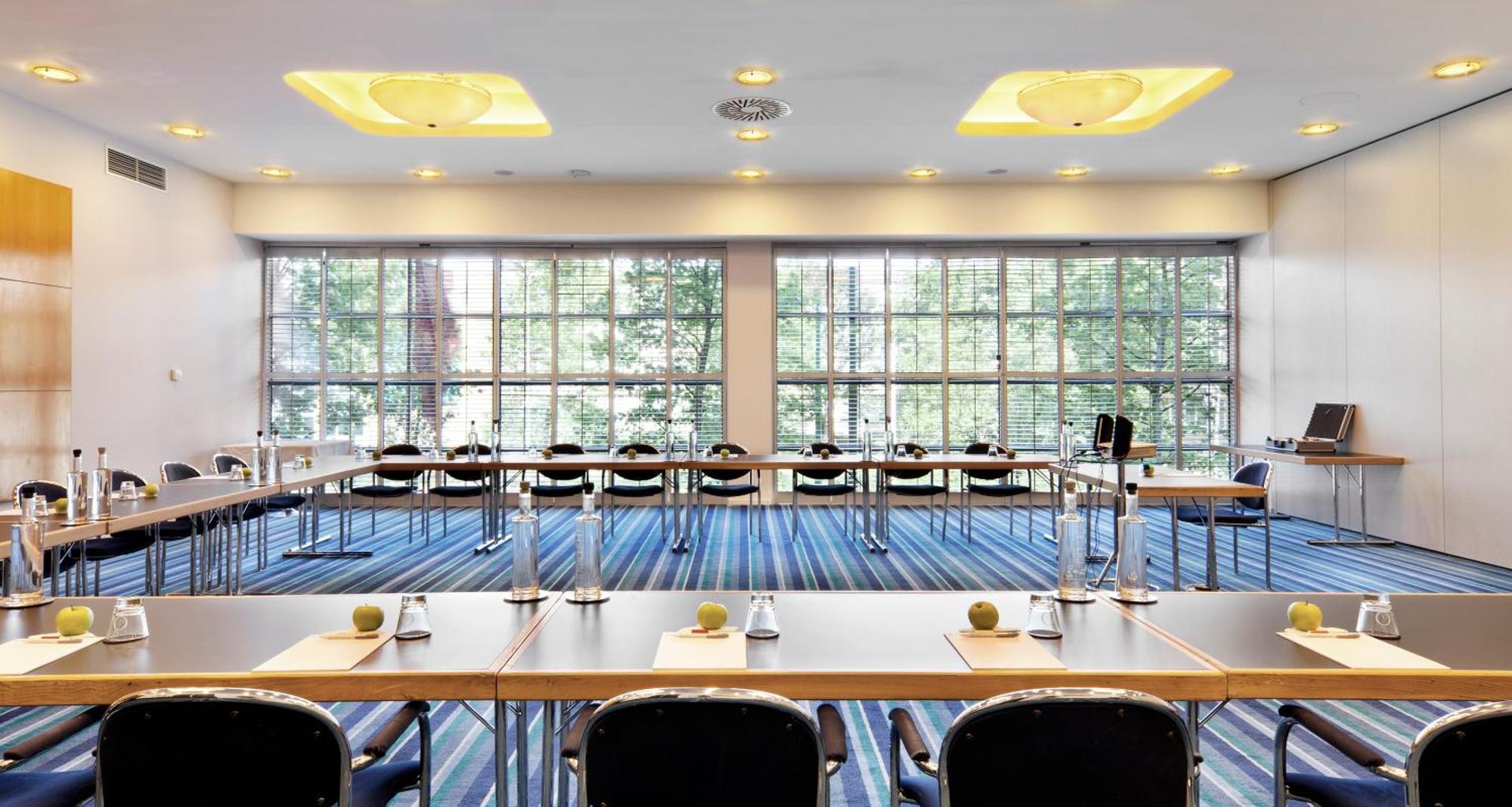 Plaza Premium Grand Winston Hotel Rijswijk Luaran gambar