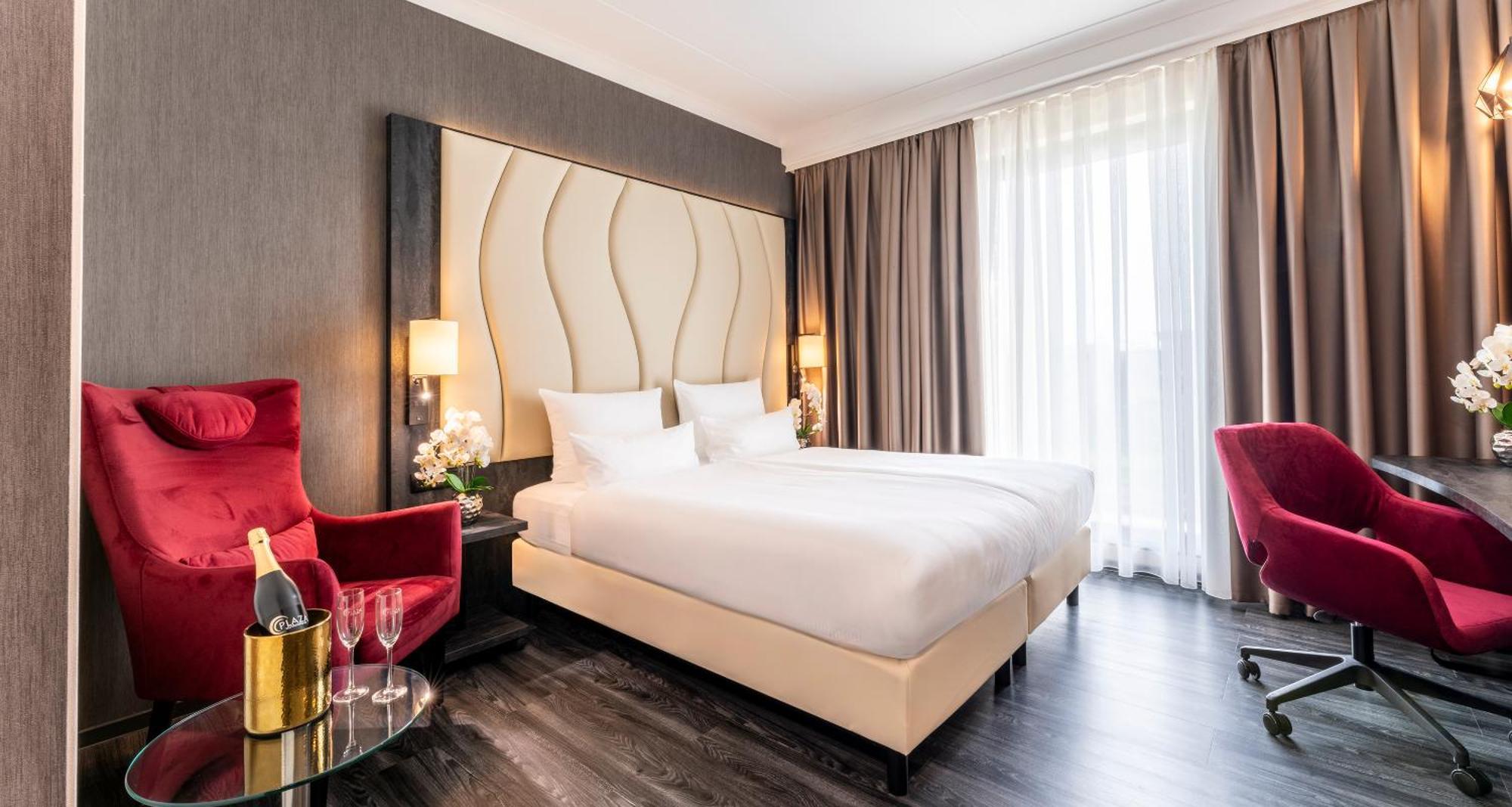 Plaza Premium Grand Winston Hotel Rijswijk Luaran gambar