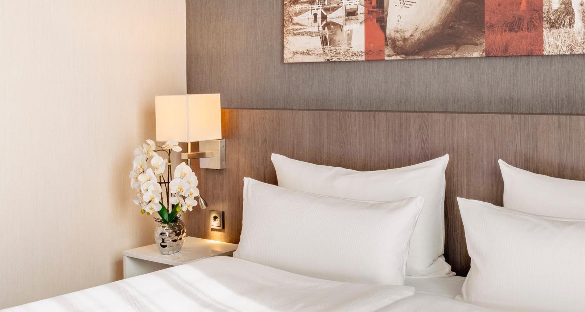 Plaza Premium Grand Winston Hotel Rijswijk Bilik gambar