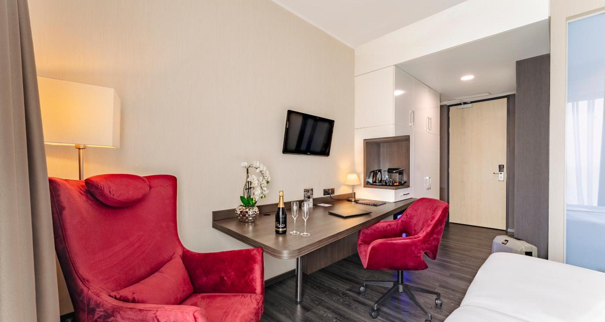 Plaza Premium Grand Winston Hotel Rijswijk Luaran gambar